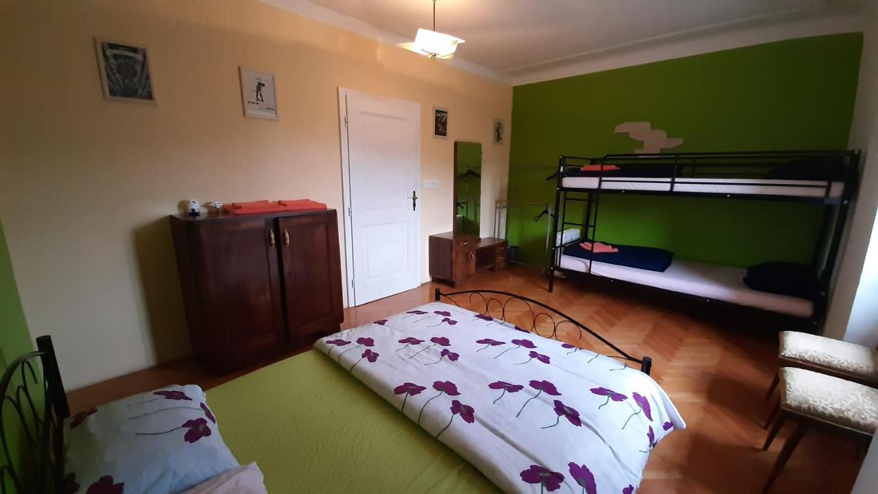 Residence Muzica Bed And Breakfast コメン エクステリア 写真
