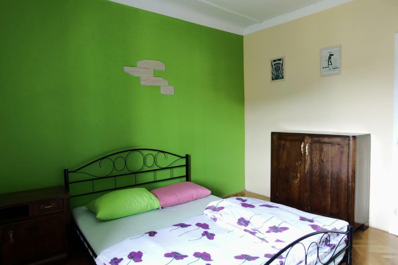 Residence Muzica Bed And Breakfast コメン エクステリア 写真