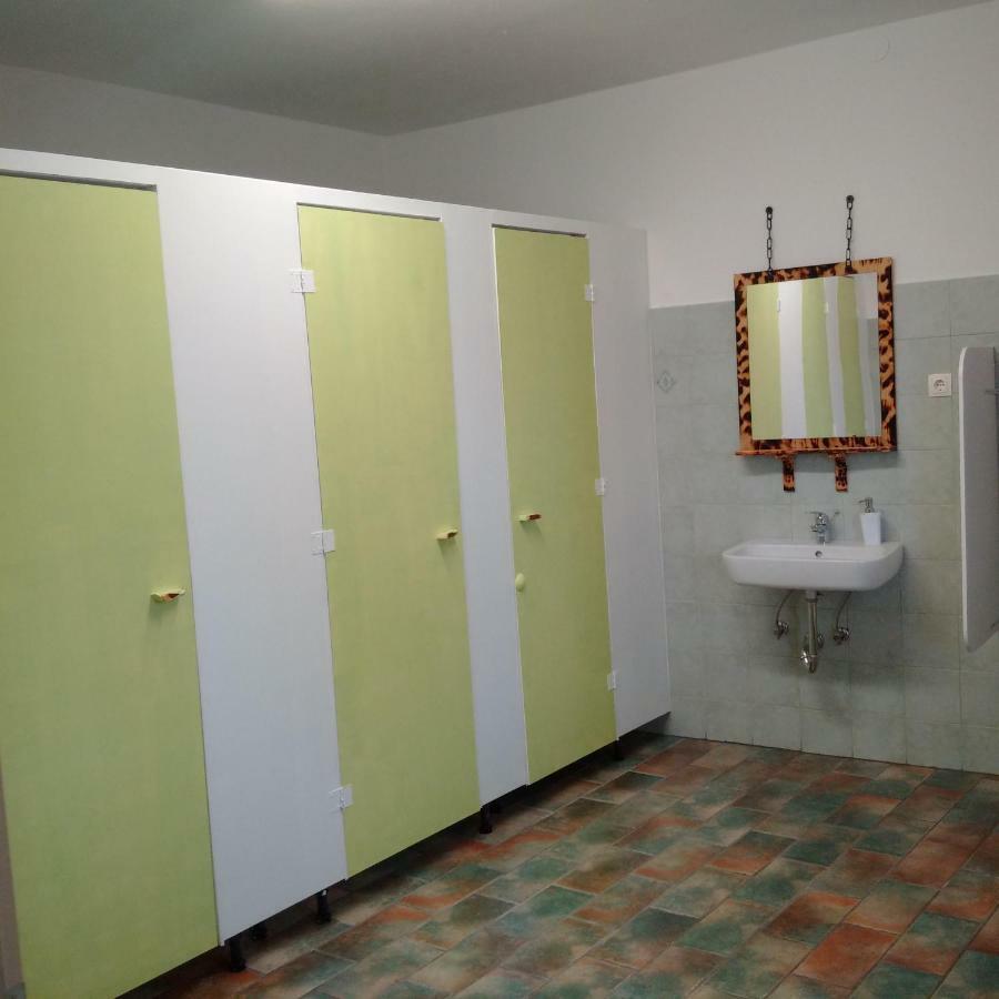 Residence Muzica Bed And Breakfast コメン エクステリア 写真